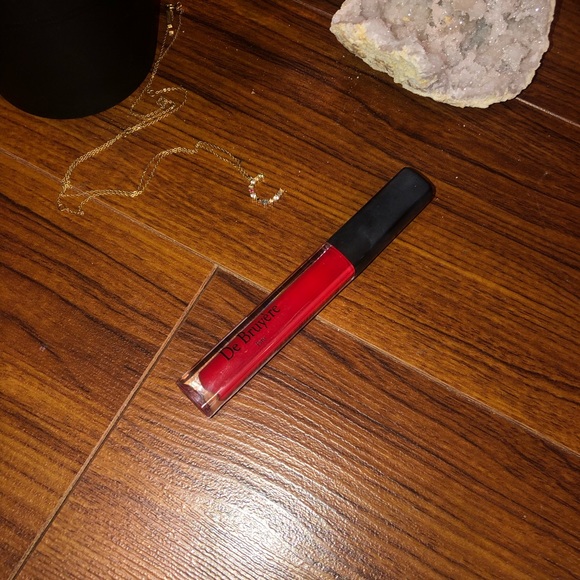 ✨FREE ✨ DE BRUYERE RED LIPGLOSS✨ - Picture 2 of 2